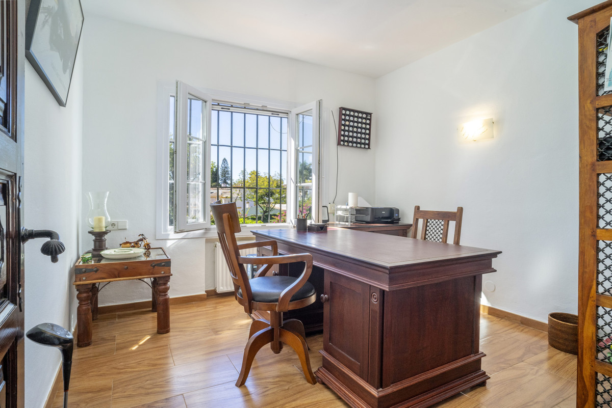 4 Bed Townhouse for sale in Guadalmina Alta Costa Del Sol, Málaga, Spain