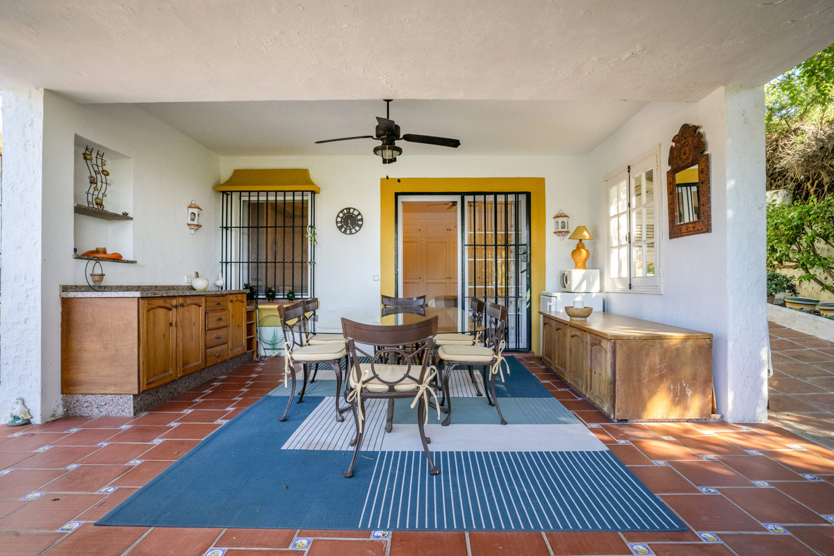 4 Bed Townhouse for sale in Guadalmina Alta Costa Del Sol, Málaga, Spain