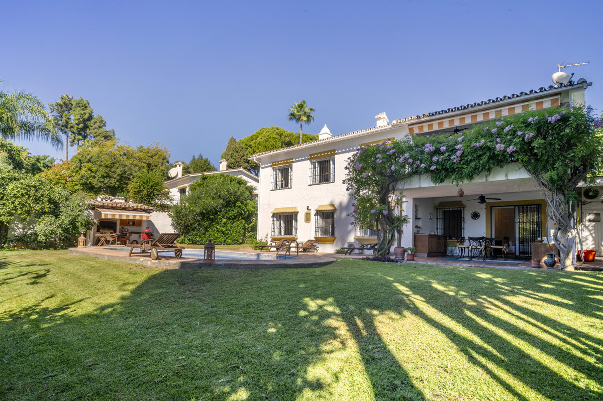 4 Bed Townhouse for sale in Guadalmina Alta Costa Del Sol, Málaga, Spain