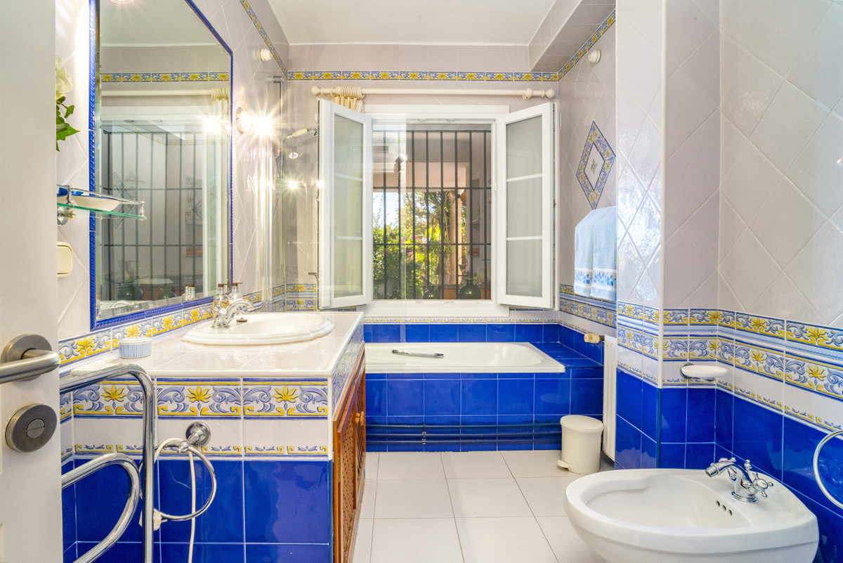 4 Bed Townhouse for sale in Guadalmina Alta Costa Del Sol, Málaga, Spain