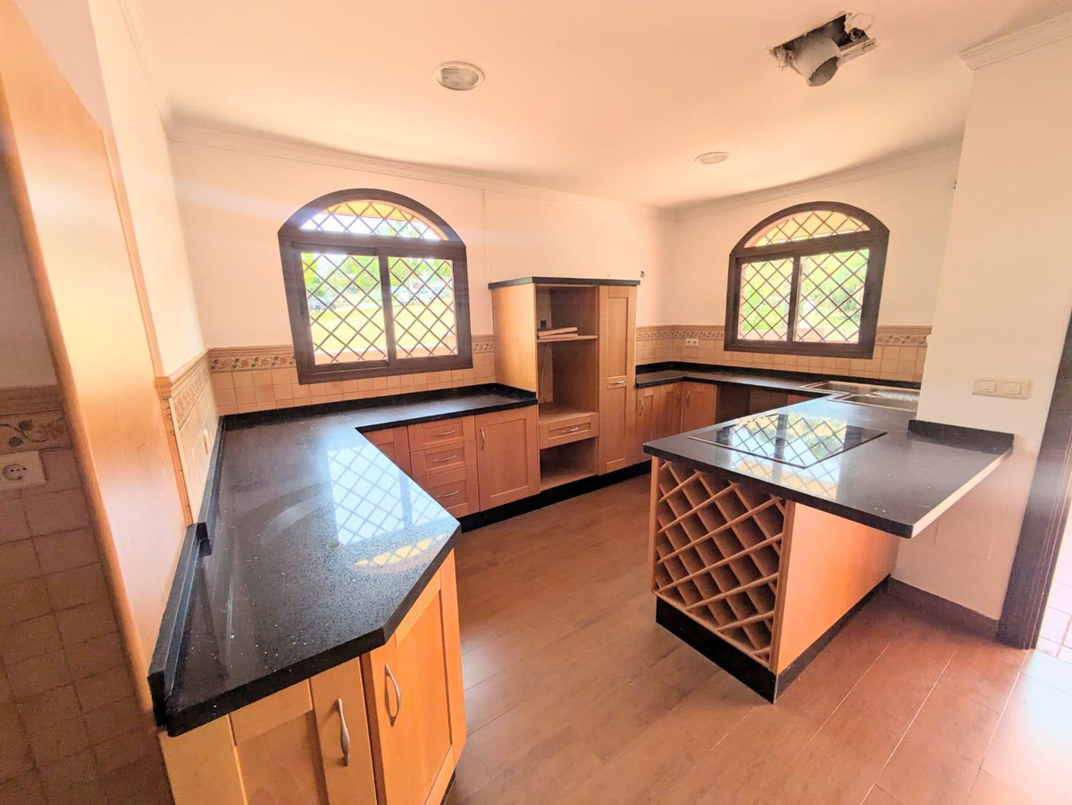 3 Bed Townhouse for sale in Benalmadena Costa Del Sol, Málaga, Spain