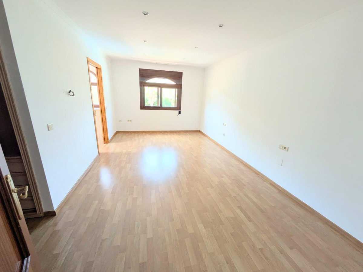 3 Bed Townhouse for sale in Benalmadena Costa Del Sol, Málaga, Spain
