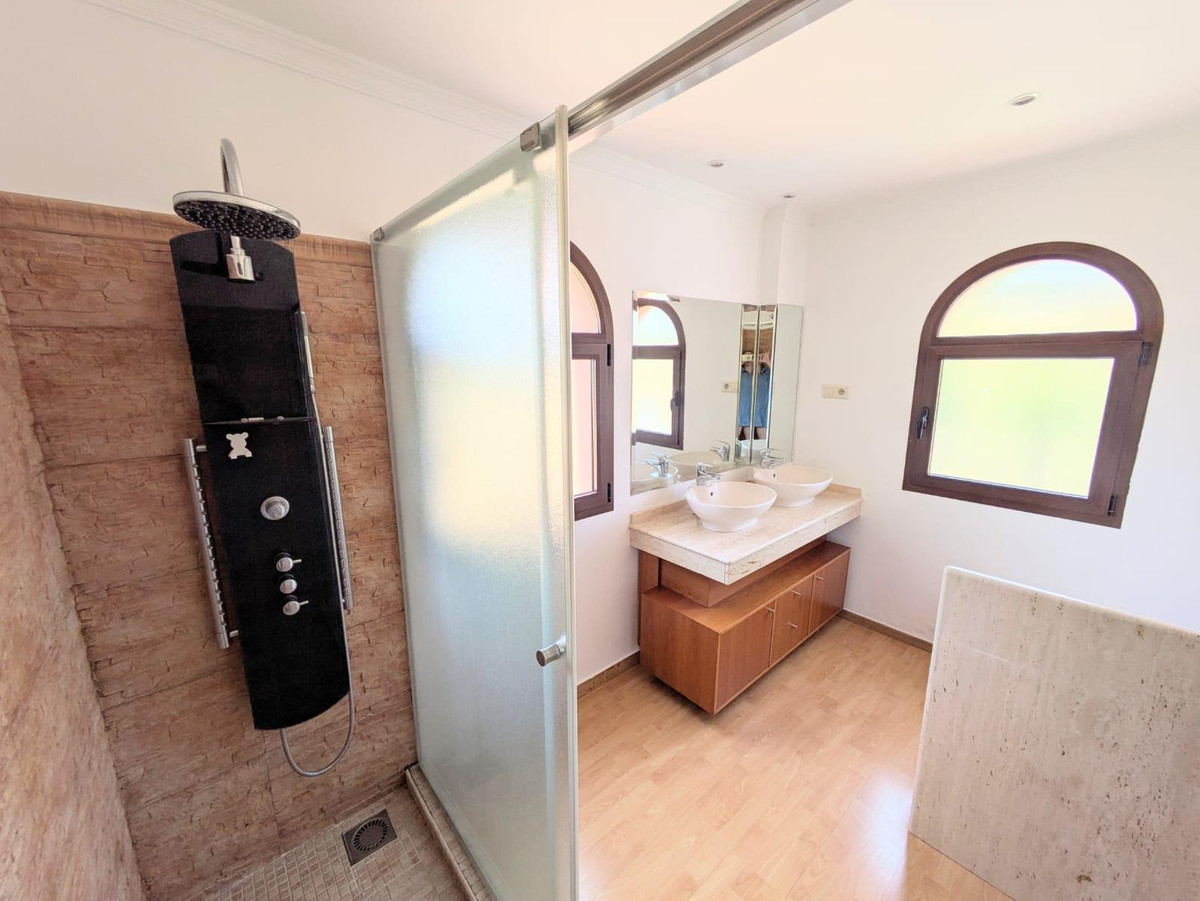 3 Bed Townhouse for sale in Benalmadena Costa Del Sol, Málaga, Spain