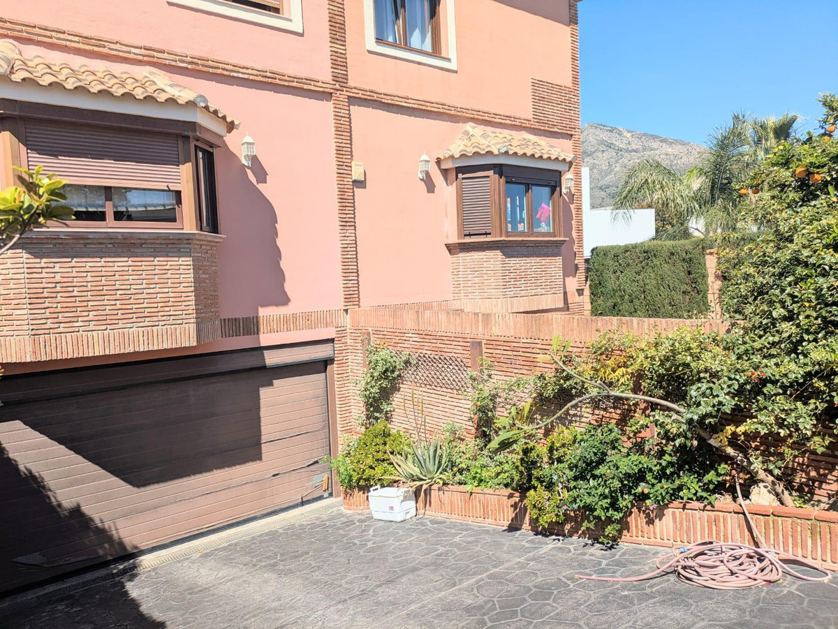 3 Bed Townhouse for sale in Benalmadena Costa Del Sol, Málaga, Spain