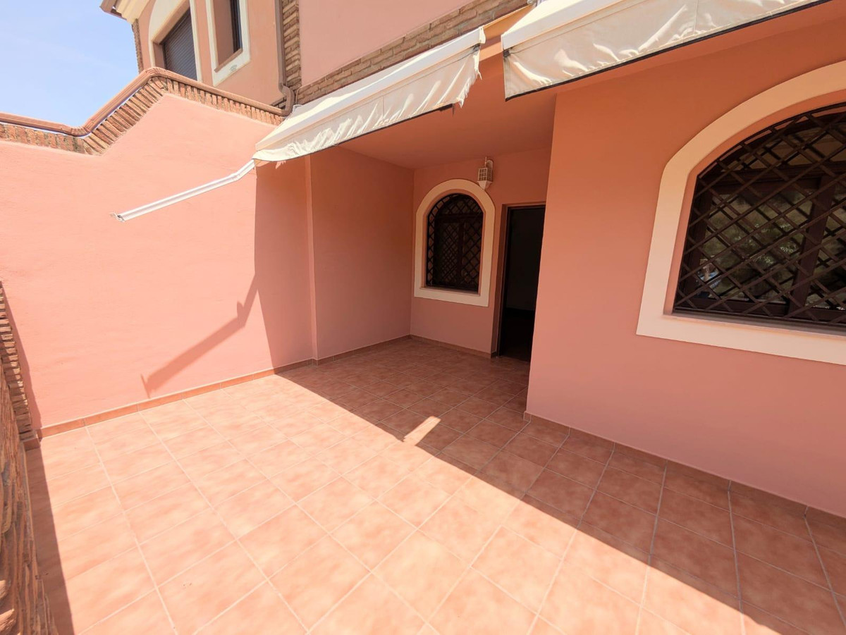 3 Bed Townhouse for sale in Benalmadena Costa Del Sol, Málaga, Spain