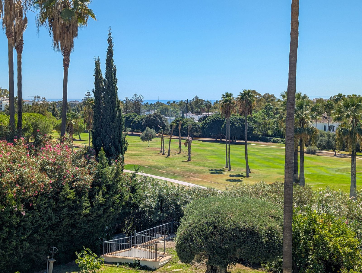 Se vende Villa - Chalet de 5 dormitorios en Costa Del Sol, Málaga, España