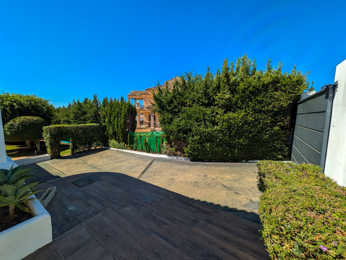 Se vende Villa - Chalet de 5 dormitorios en Costa Del Sol, Málaga, España
