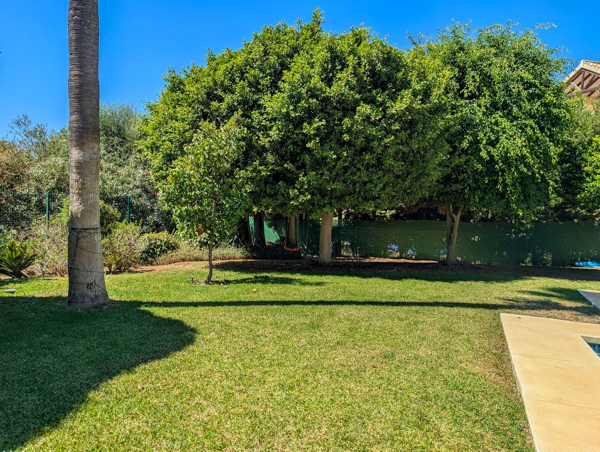 Se vende Villa - Chalet de 5 dormitorios en Costa Del Sol, Málaga, España