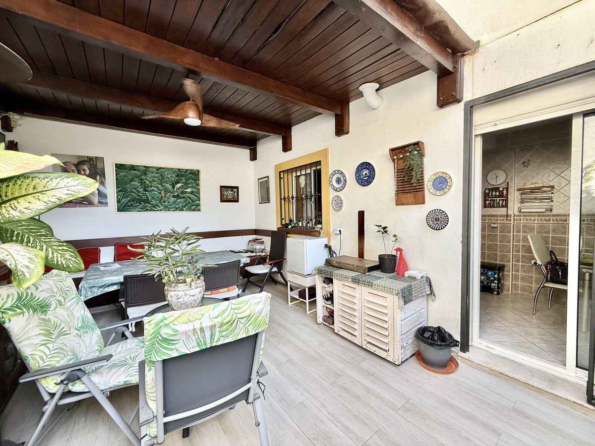 4 Bed Townhouse for sale in Estepona Costa Del Sol, Málaga, Spain
