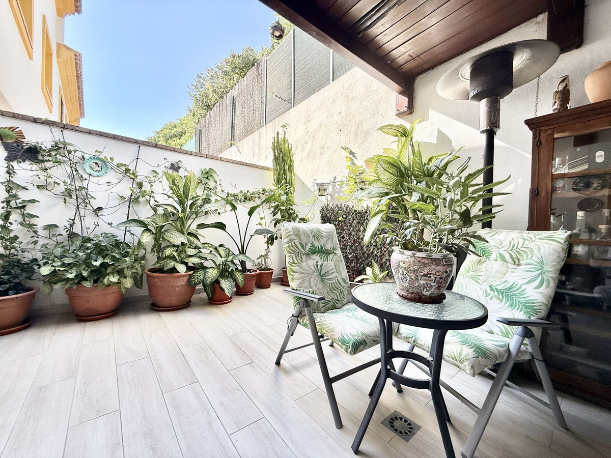 4 Bed Townhouse for sale in Estepona Costa Del Sol, Málaga, Spain