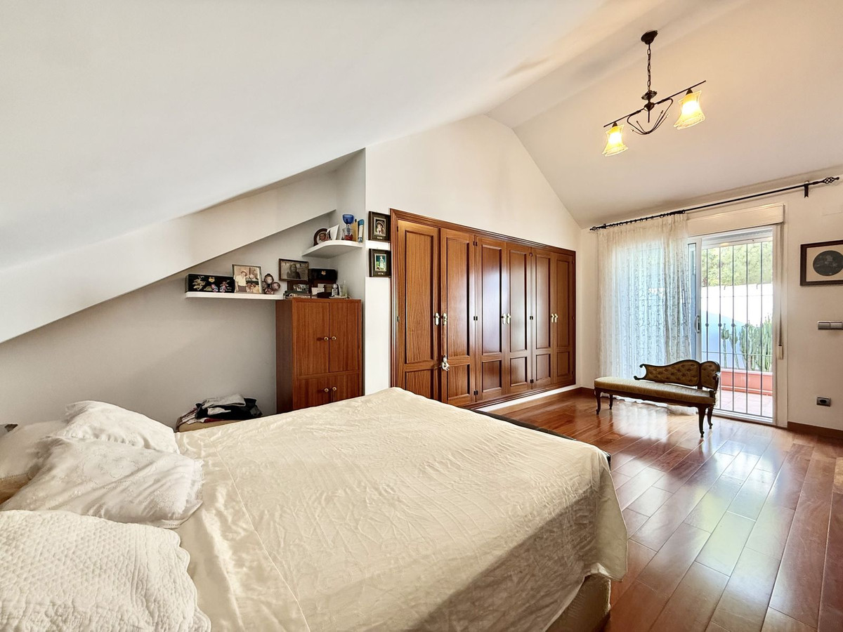 4 Bed Townhouse for sale in Estepona Costa Del Sol, Málaga, Spain
