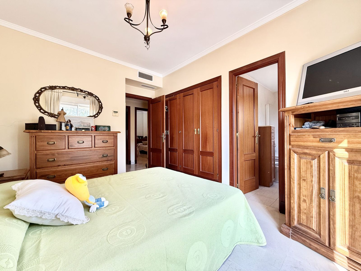 4 Bed Townhouse for sale in Estepona Costa Del Sol, Málaga, Spain