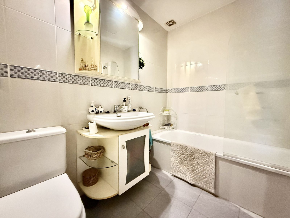 4 Bed Townhouse for sale in Estepona Costa Del Sol, Málaga, Spain