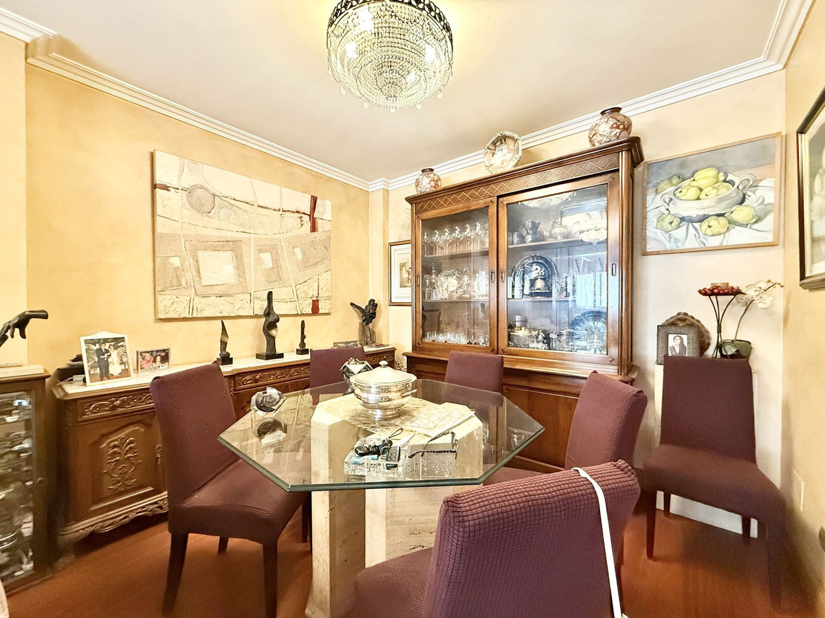 4 Bed Townhouse for sale in Estepona Costa Del Sol, Málaga, Spain