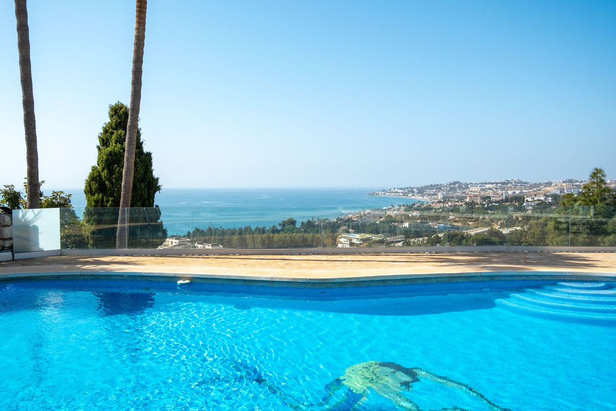 5 Bed Townhouse for sale in Mijas Costa Costa Del Sol, Málaga, Spain