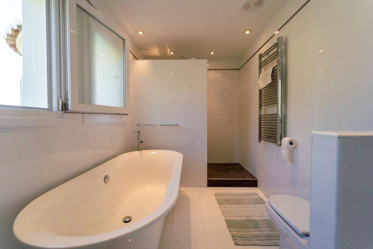 5 Bed Townhouse for sale in Mijas Costa Costa Del Sol, Málaga, Spain