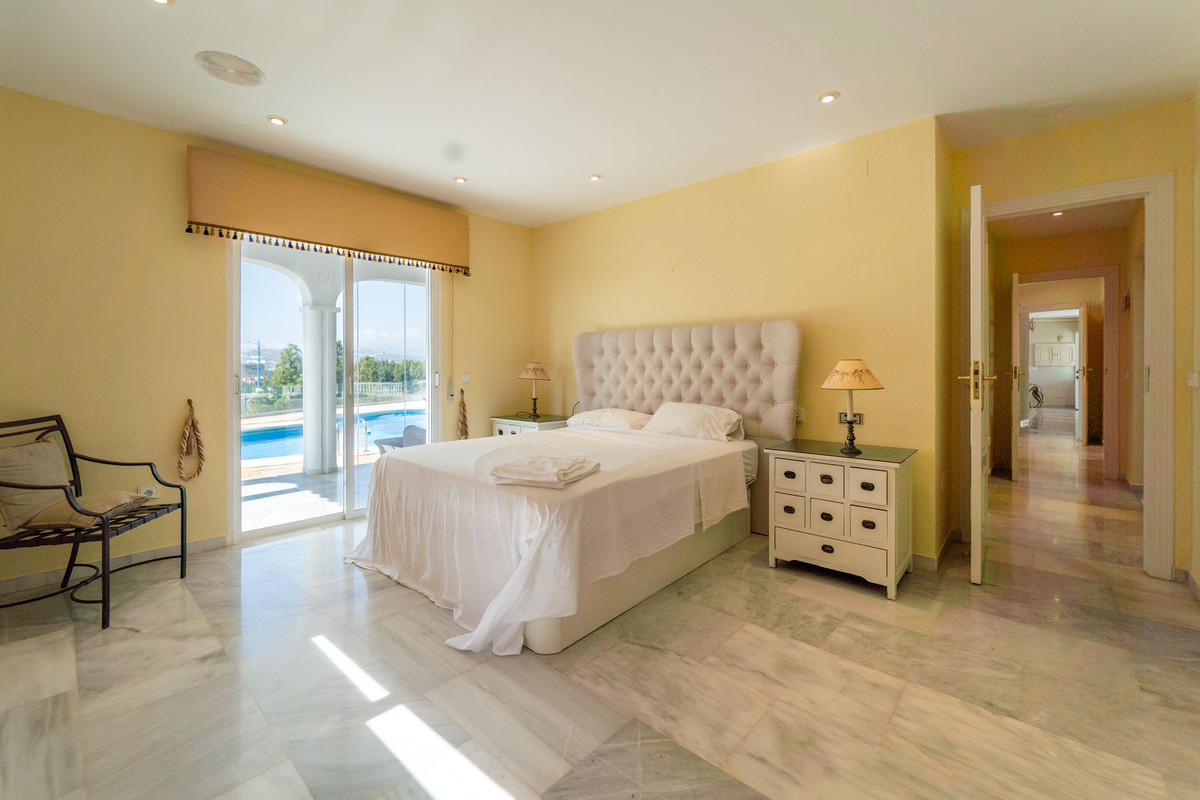 5 Bed Townhouse for sale in Mijas Costa Costa Del Sol, Málaga, Spain