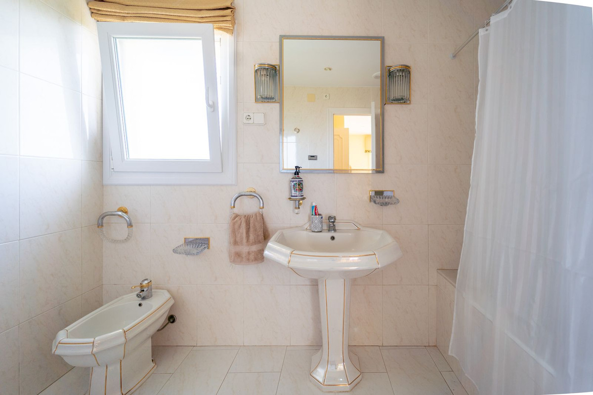 5 Bed Townhouse for sale in Mijas Costa Costa Del Sol, Málaga, Spain
