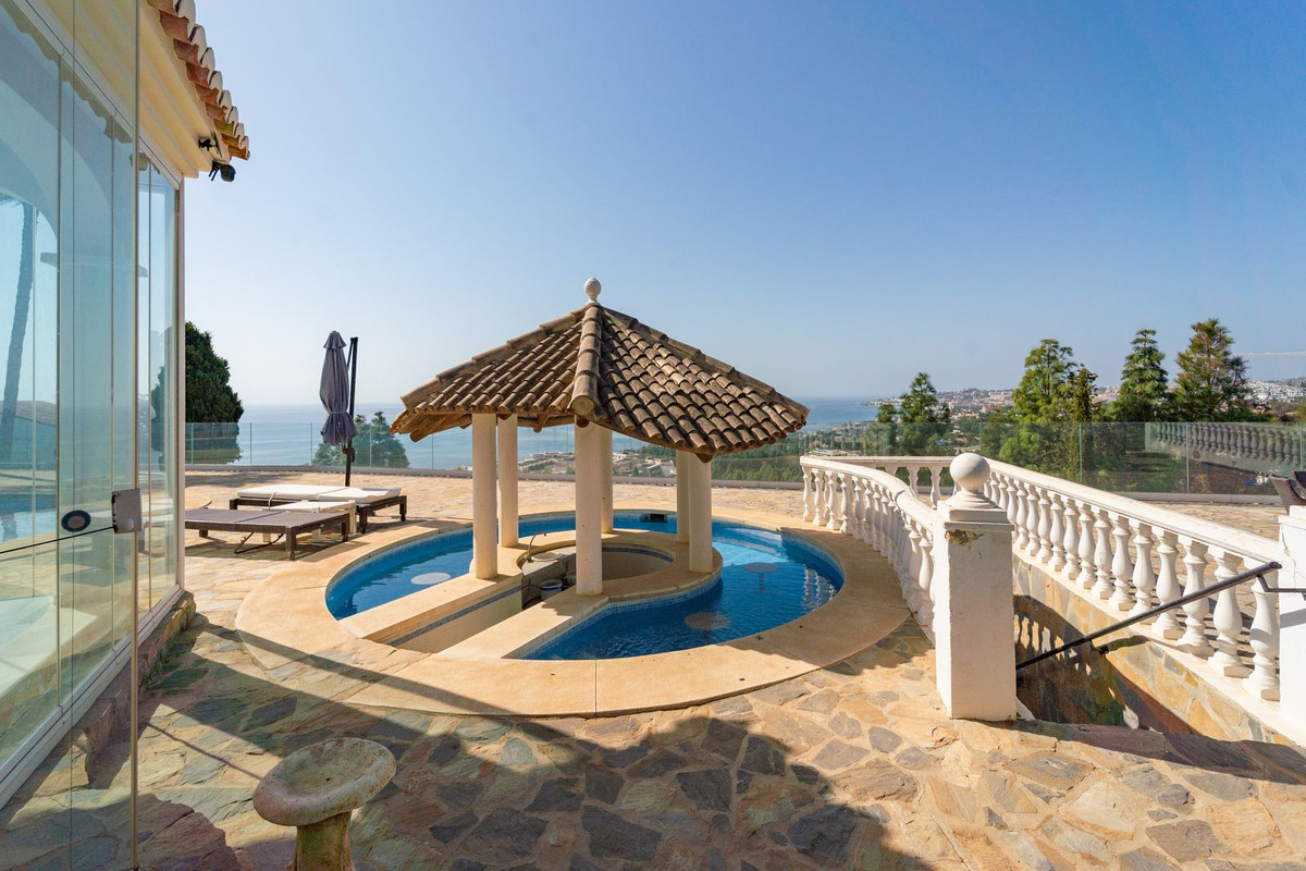 5 Bed Townhouse for sale in Mijas Costa Costa Del Sol, Málaga, Spain