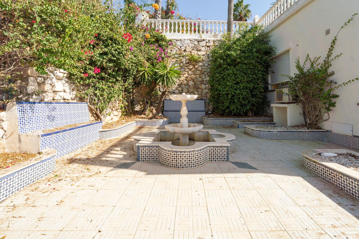 5 Bed Townhouse for sale in Mijas Costa Costa Del Sol, Málaga, Spain