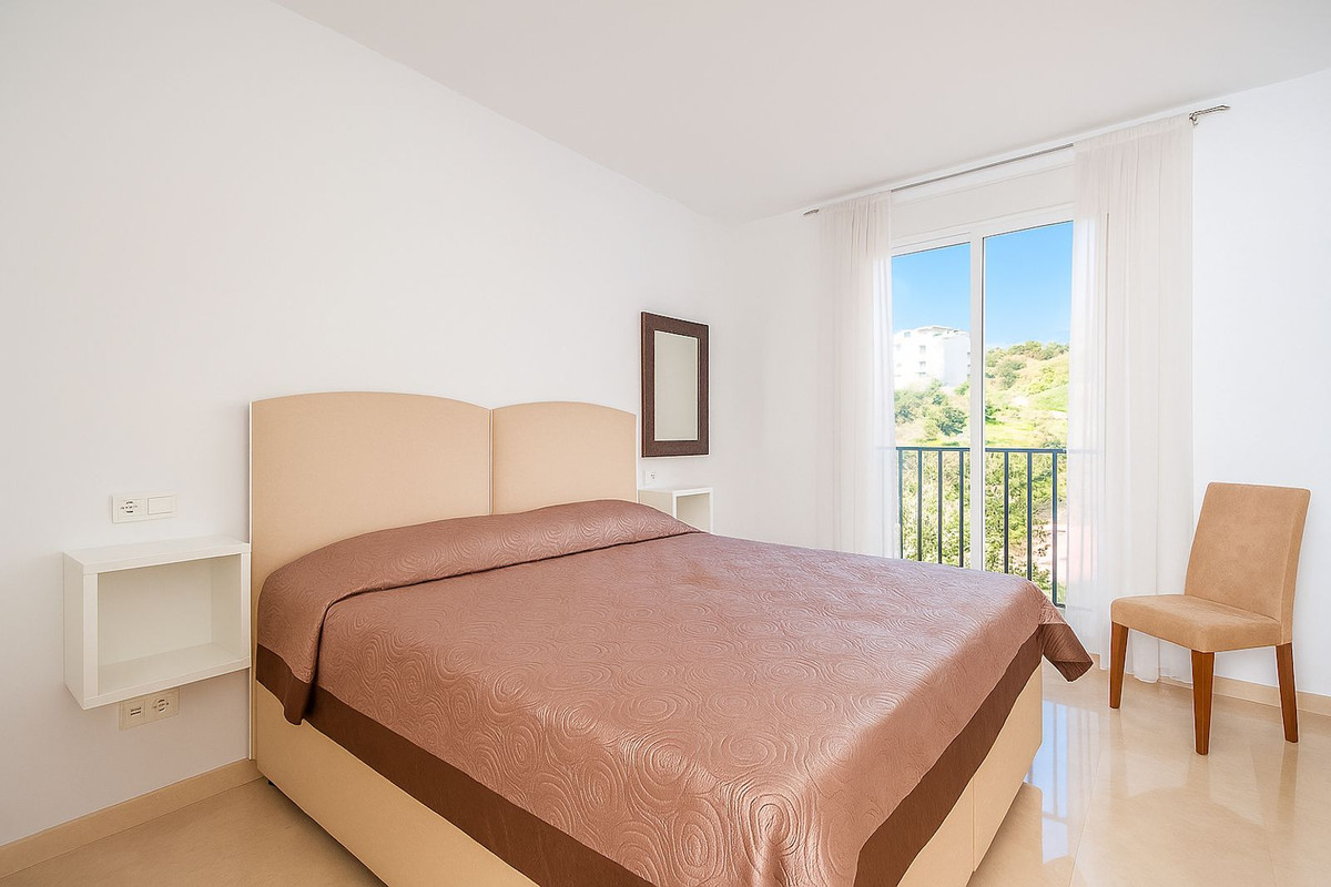 2 Bed Apartment for sale in Elviria Costa Del Sol, Málaga, Spain