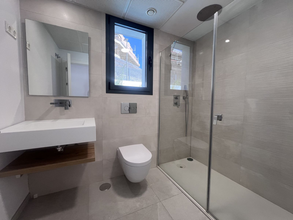 3 Bed Apartment for sale in La Quinta Costa Del Sol, Málaga, Spain
