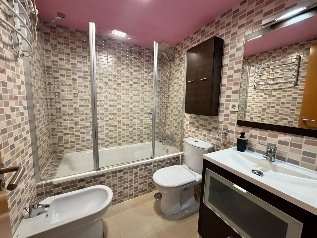 3 Bed Apartment for sale in Teatinos Málaga Ciudad, Málaga, Spain