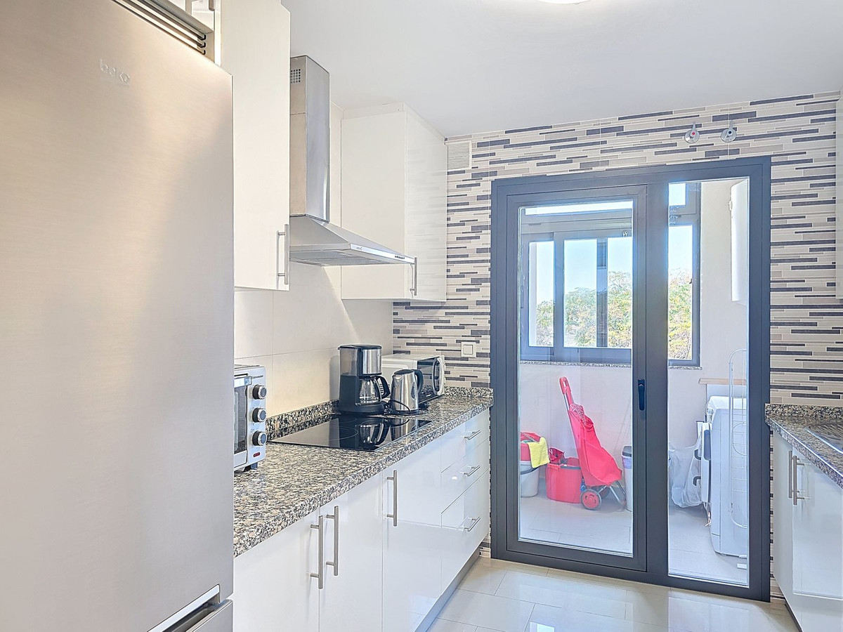2 Bed Apartment for sale in Torre Del Mar Costa Del Sol East, Málaga, Spain