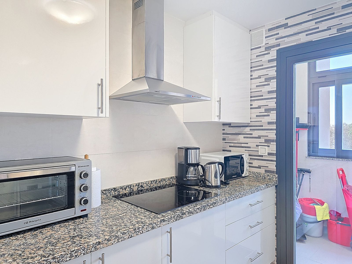 2 Bed Apartment for sale in Torre Del Mar Costa Del Sol East, Málaga, Spain