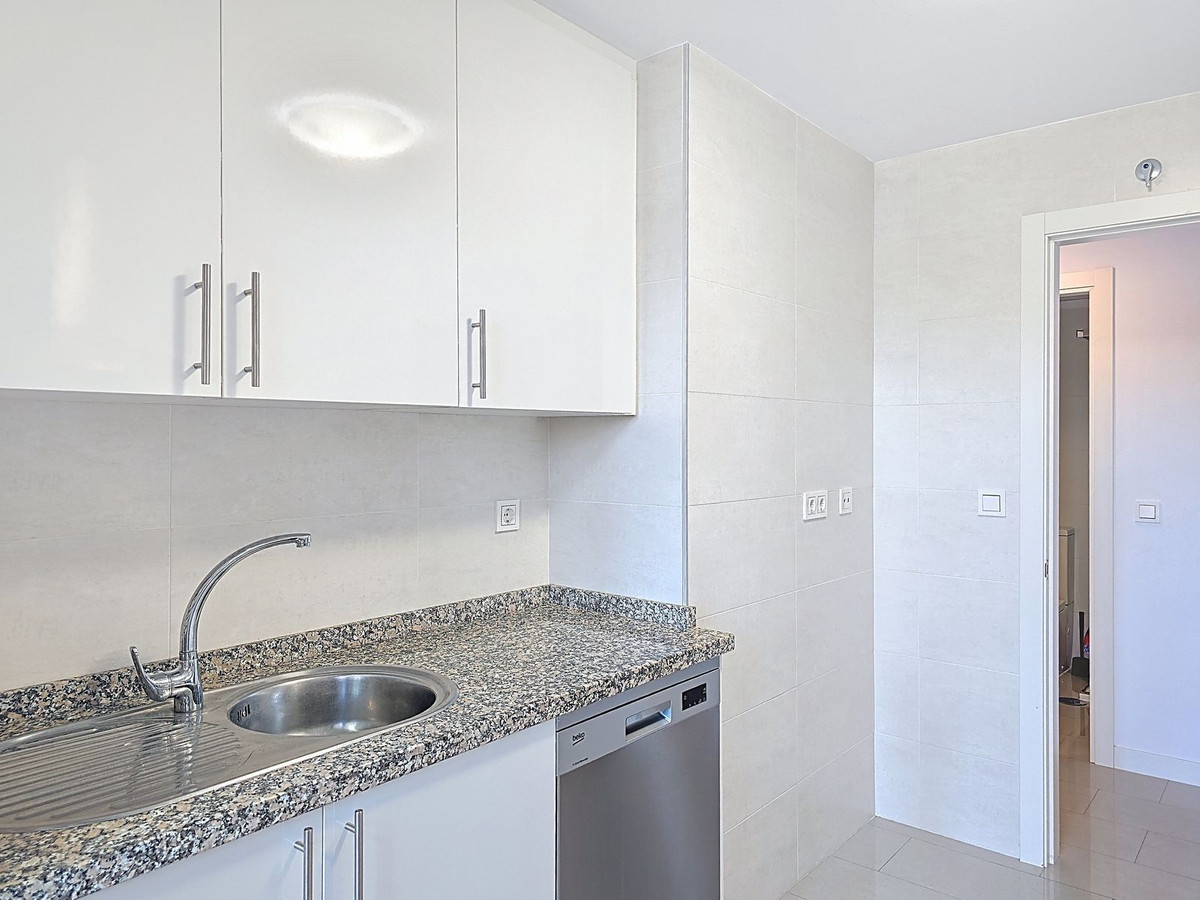 2 Bed Apartment for sale in Torre Del Mar Costa Del Sol East, Málaga, Spain