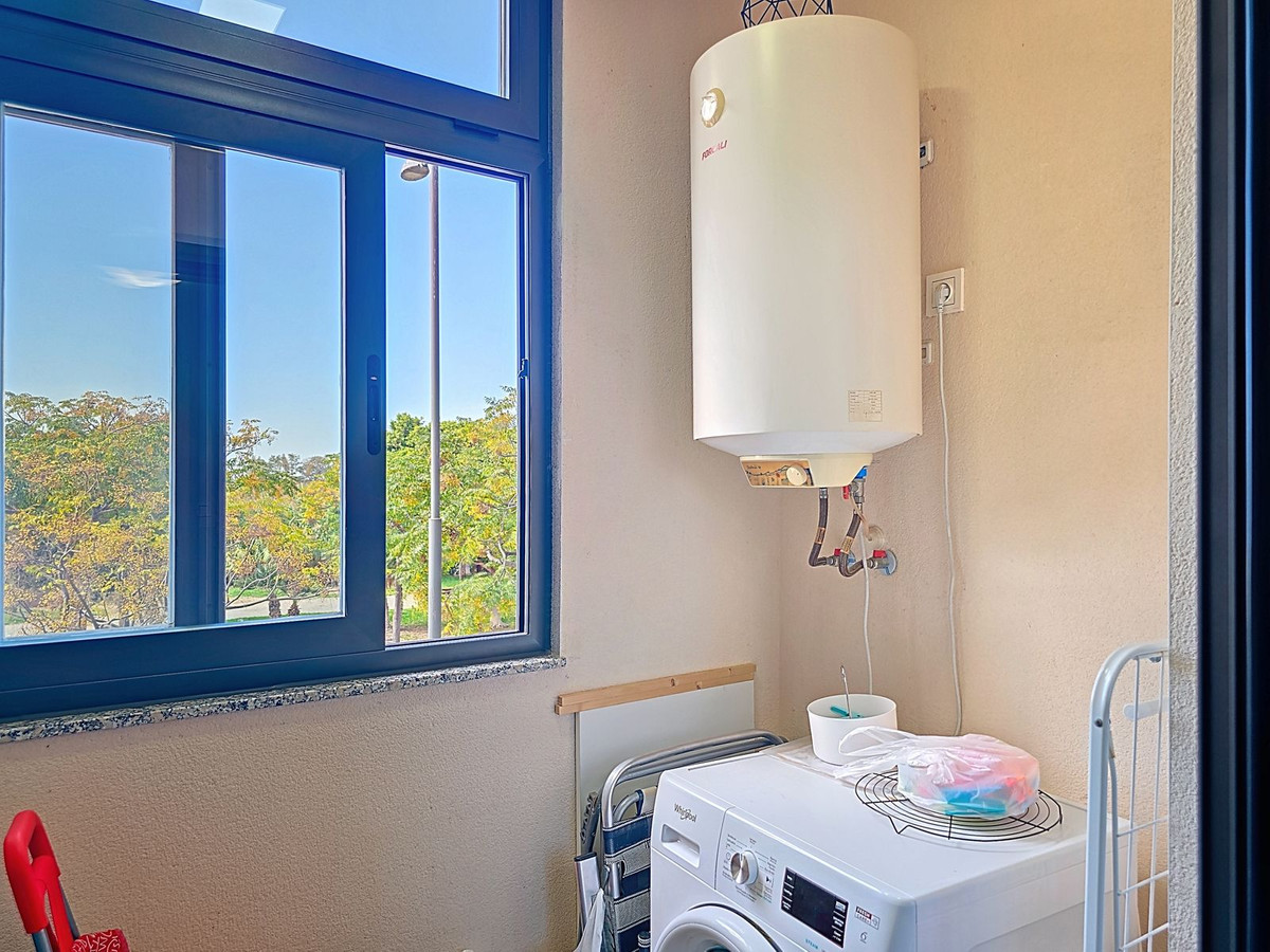 2 Bed Apartment for sale in Torre Del Mar Costa Del Sol East, Málaga, Spain