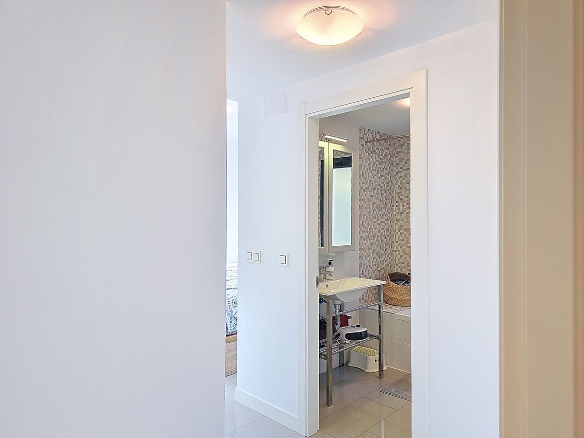2 Bed Apartment for sale in Torre Del Mar Costa Del Sol East, Málaga, Spain