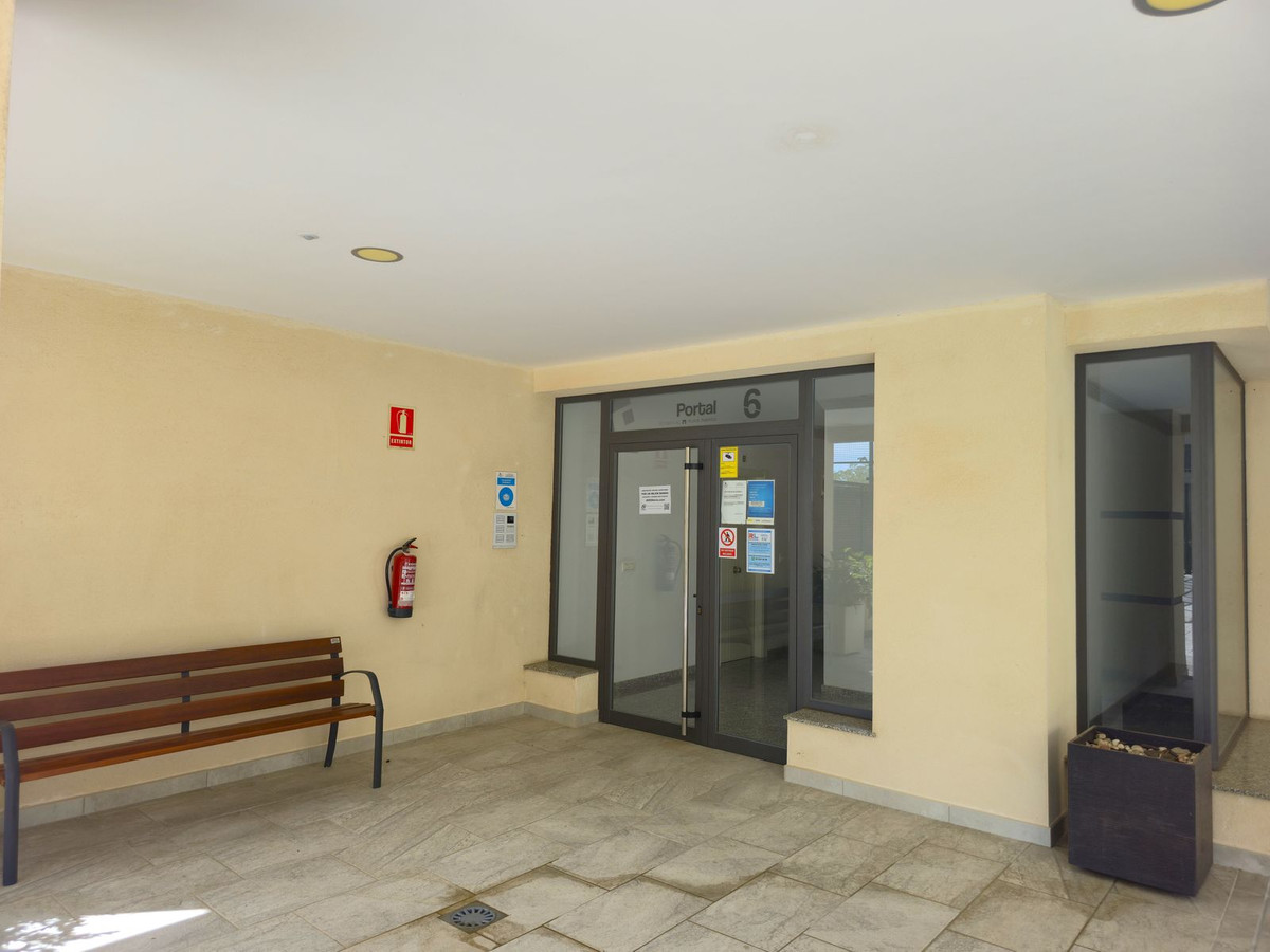 2 Bed Apartment for sale in Torre Del Mar Costa Del Sol East, Málaga, Spain