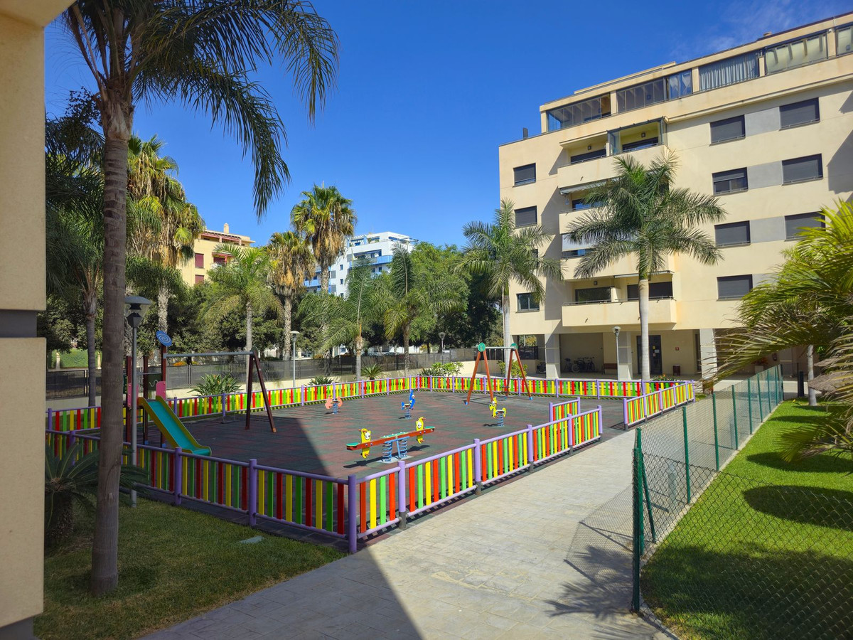 2 Bed Apartment for sale in Torre Del Mar Costa Del Sol East, Málaga, Spain