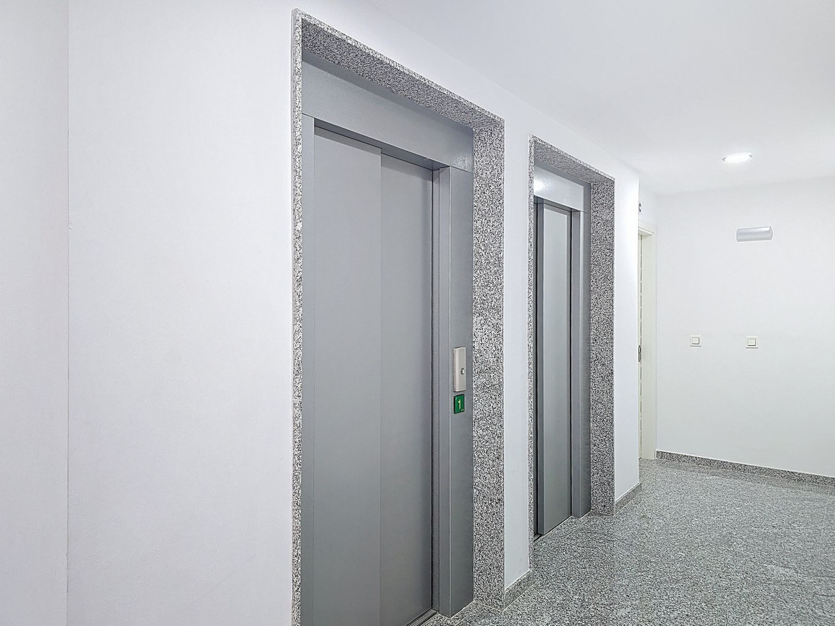 2 Bed Apartment for sale in Torre Del Mar Costa Del Sol East, Málaga, Spain