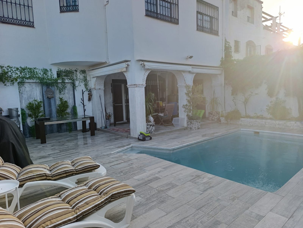 4 Bed Townhouse for sale in Estepona Costa Del Sol, Málaga, Spain