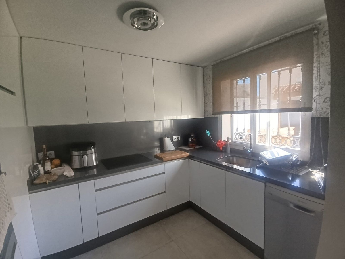 4 Bed Townhouse for sale in Estepona Costa Del Sol, Málaga, Spain