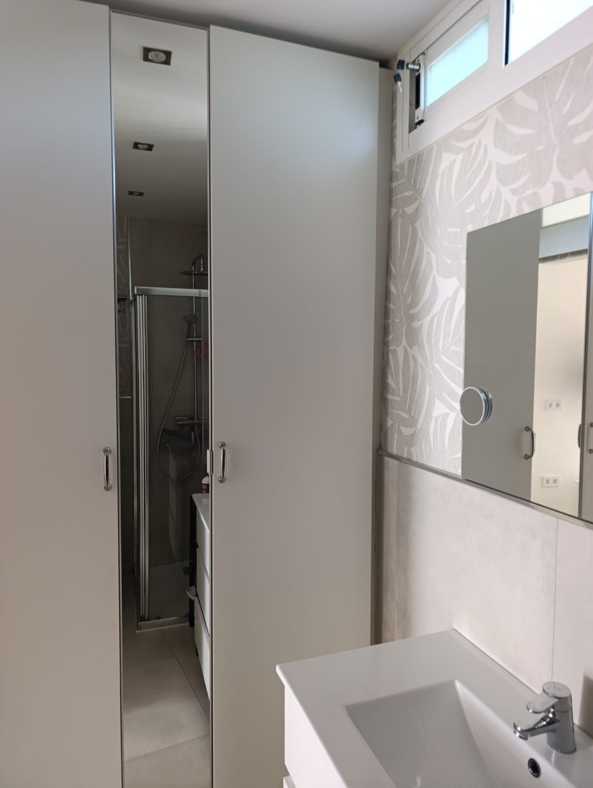4 Bed Townhouse for sale in Estepona Costa Del Sol, Málaga, Spain