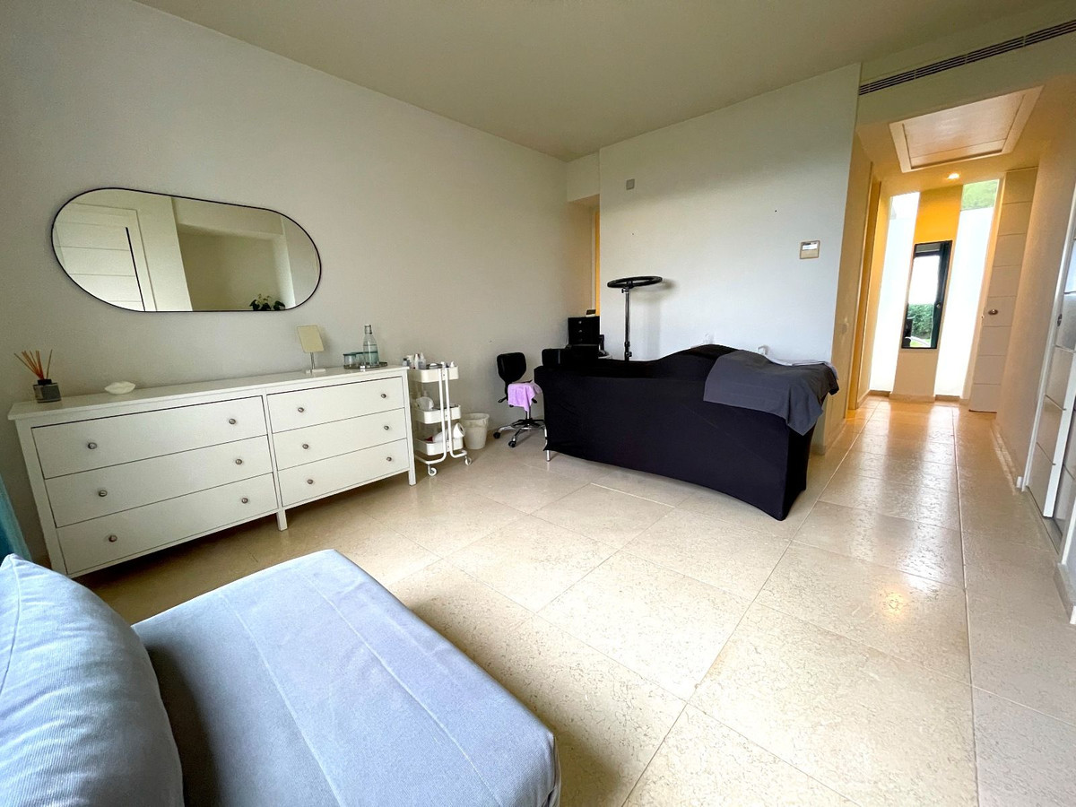 Se vende Apartamento Planta Baja de 2 dormitorios en Costa Del Sol, Málaga, España