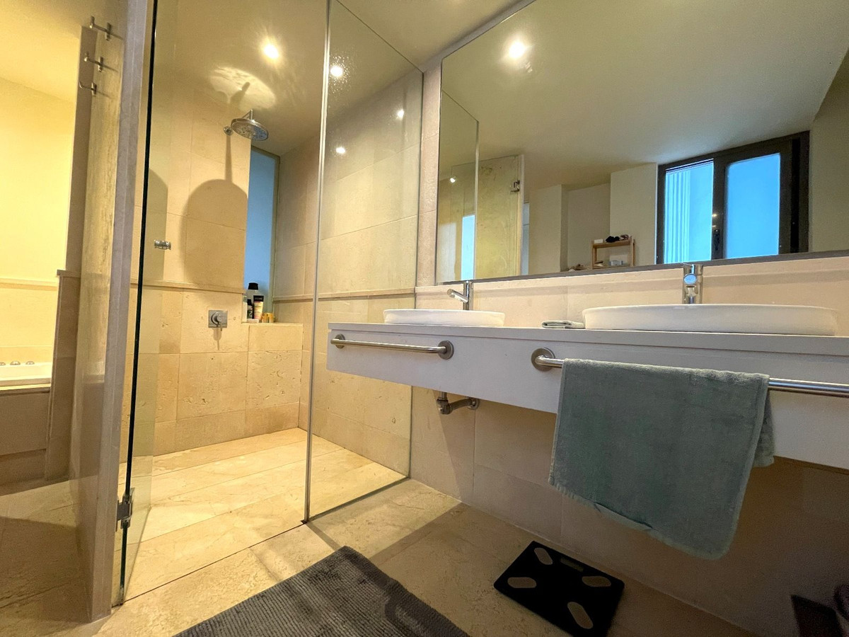 Se vende Apartamento Planta Baja de 2 dormitorios en Costa Del Sol, Málaga, España