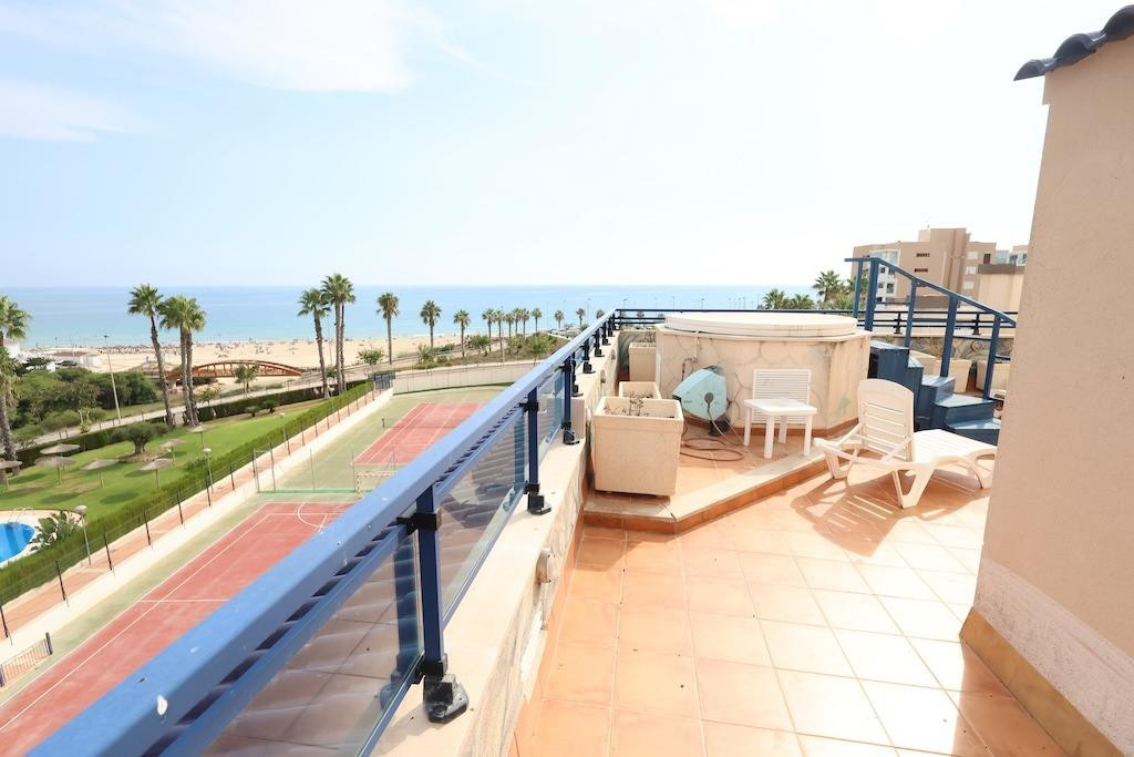 Se vende Ático de 3 dormitorios en Costa Blanca, Alicante, España