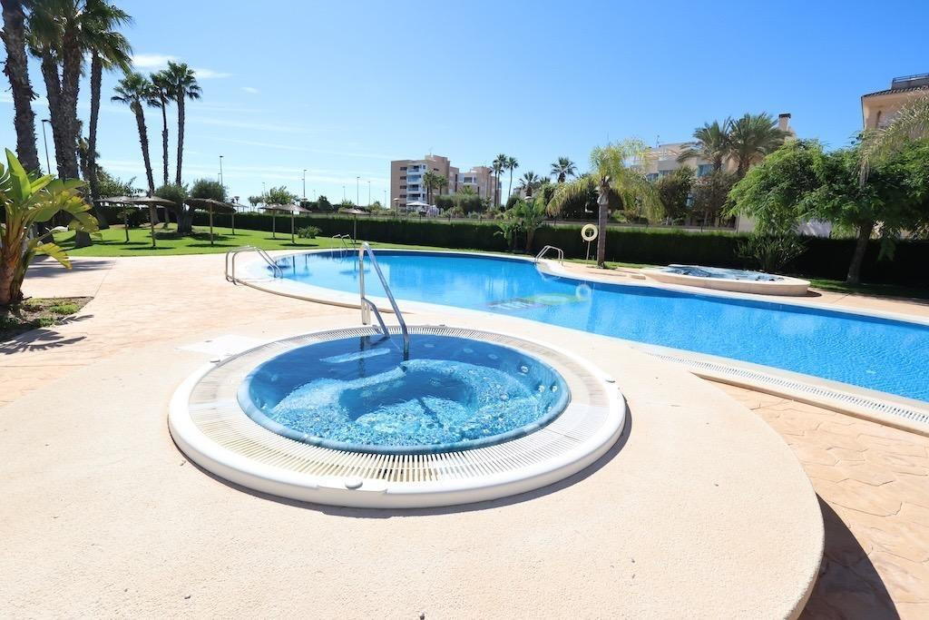 Se vende Ático de 3 dormitorios en Costa Blanca, Alicante, España