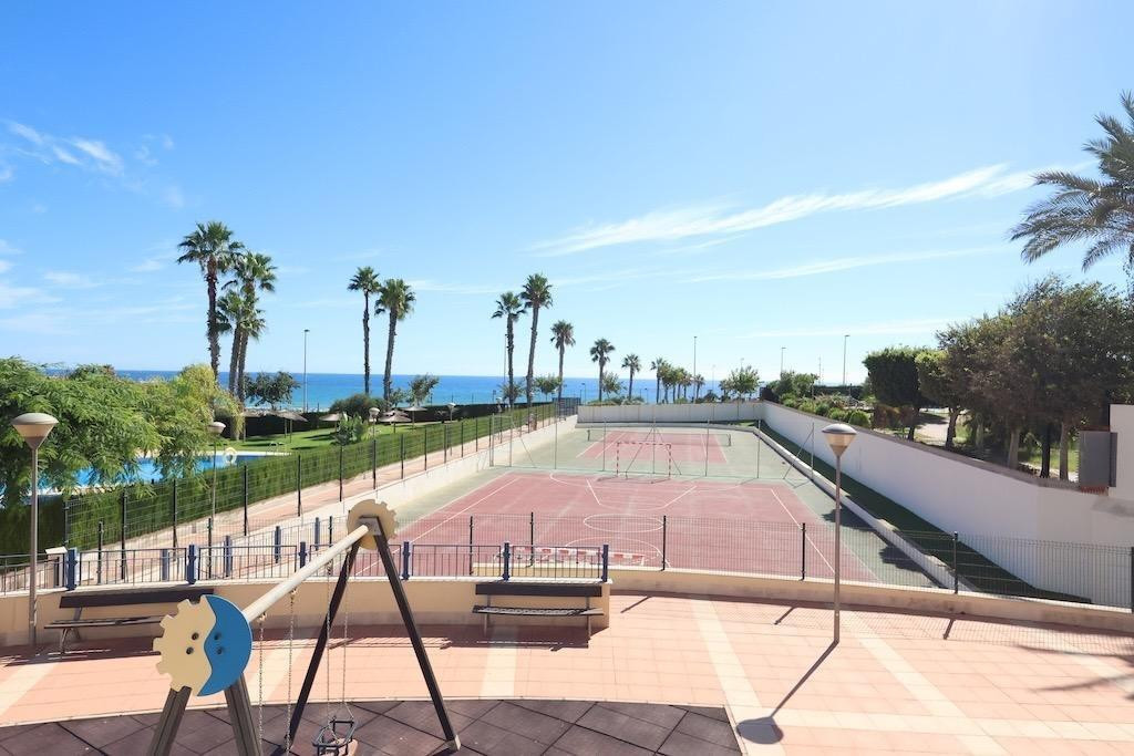 Se vende Ático de 3 dormitorios en Costa Blanca, Alicante, España