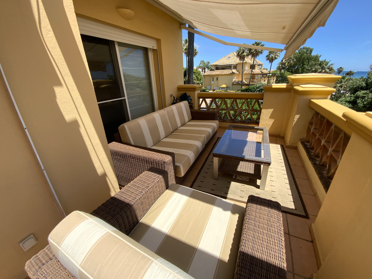 Se vende Apartamento Planta Media de 3 dormitorios en Costa Del Sol, Málaga, España