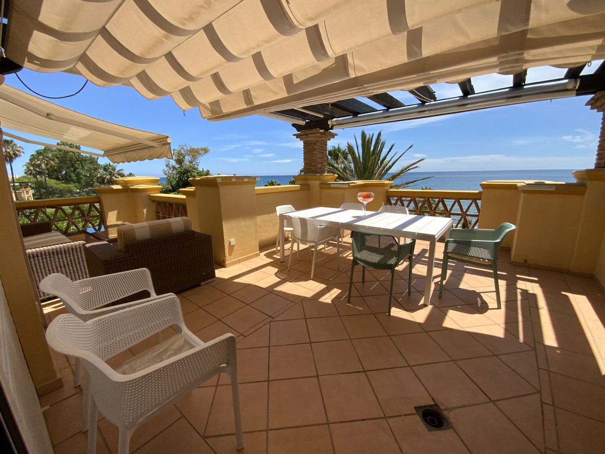 Se vende Apartamento Planta Media de 3 dormitorios en Costa Del Sol, Málaga, España