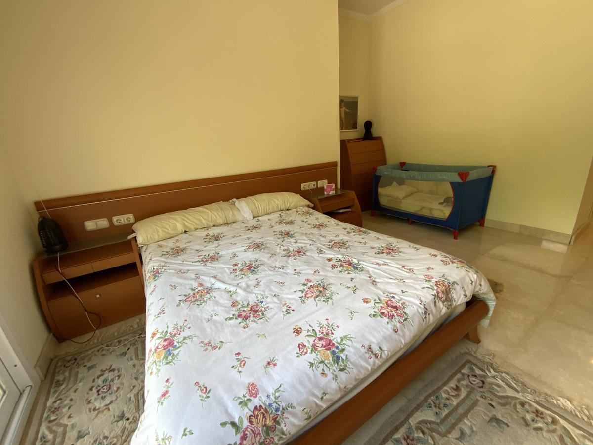 Se vende Apartamento Planta Media de 3 dormitorios en Costa Del Sol, Málaga, España