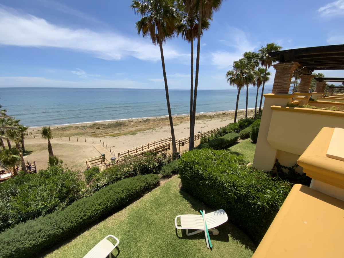 Se vende Apartamento Planta Media de 3 dormitorios en Costa Del Sol, Málaga, España