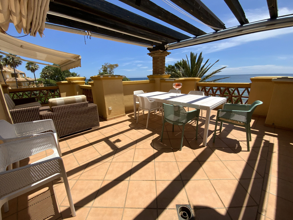 Se vende Apartamento Planta Media de 3 dormitorios en Costa Del Sol, Málaga, España