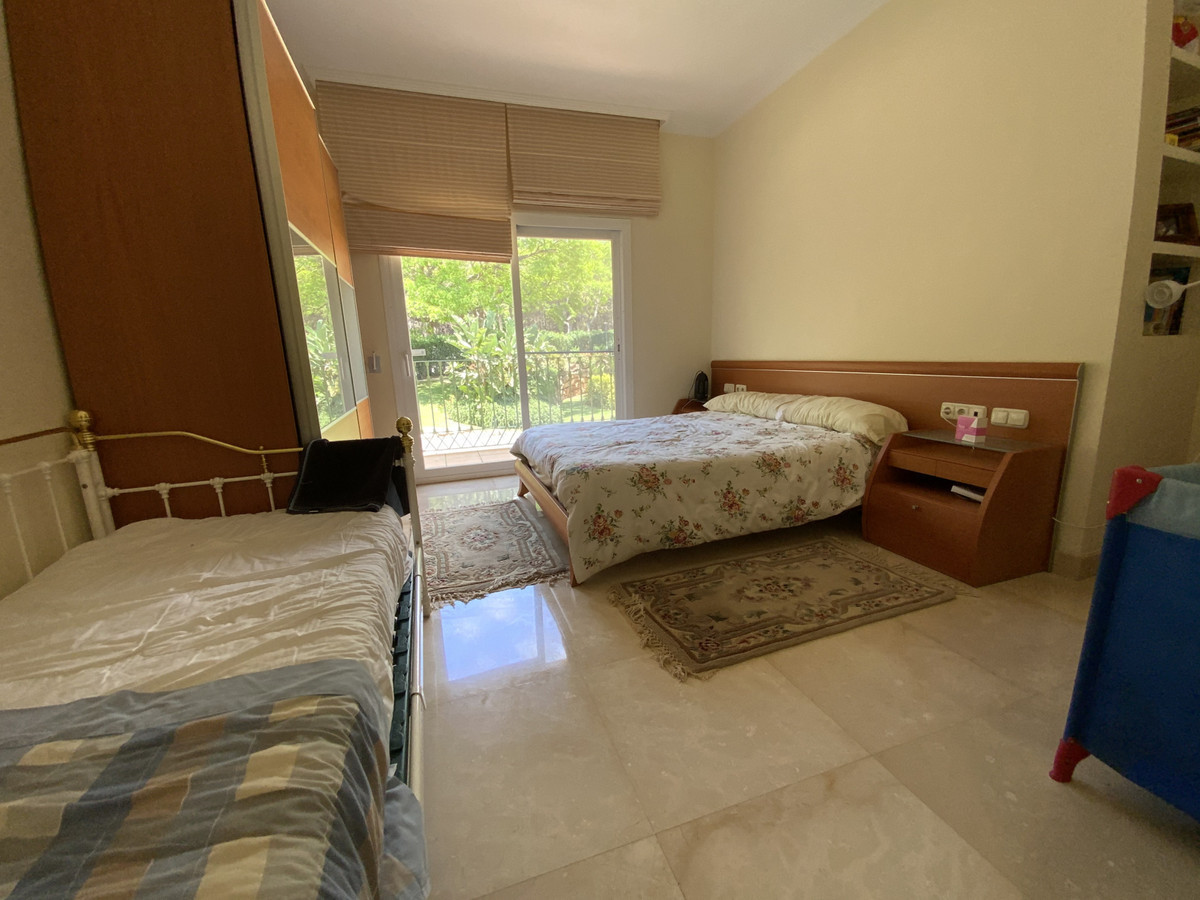Se vende Apartamento Planta Media de 3 dormitorios en Costa Del Sol, Málaga, España