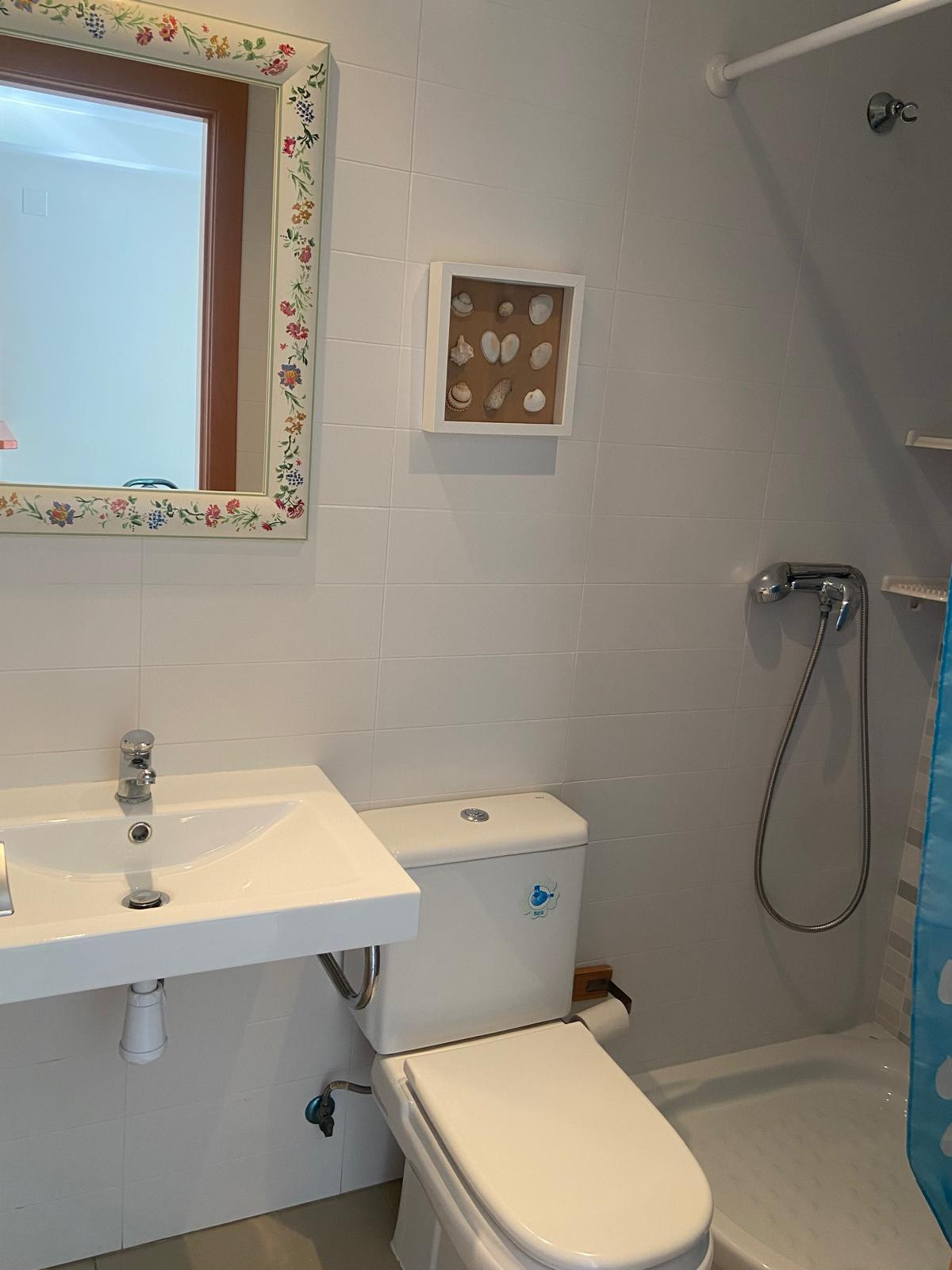 Se vende Apartamento Planta Media de 2 dormitorios en Costa Blanca, Alicante, España